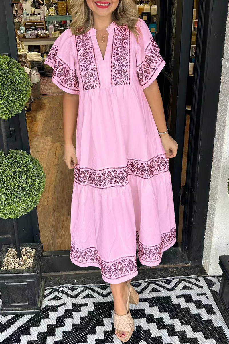 Beautifully Finished Dress in a Timeless Design