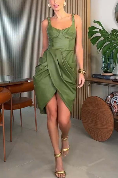Sophisticated Dress with a Clean Classic Look