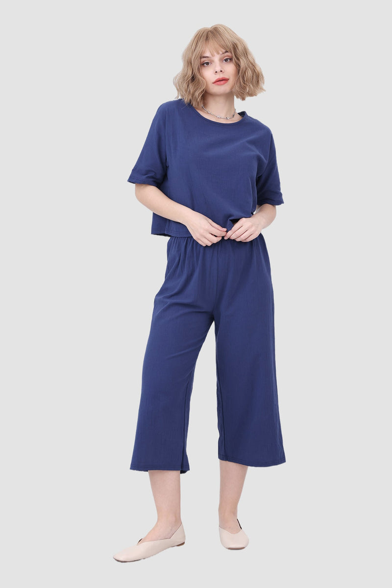 Classic Vintage Pants with a Flattering Fit