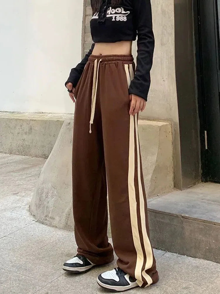 Sophisticated Pants with a Clean Classic Look