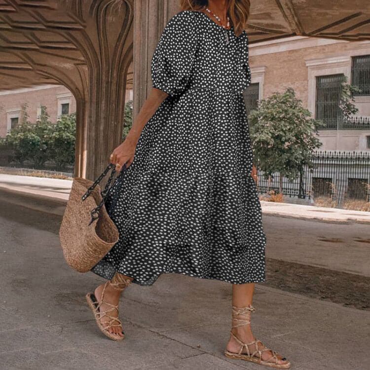 Gracefully Styled Dress for Any Occasion