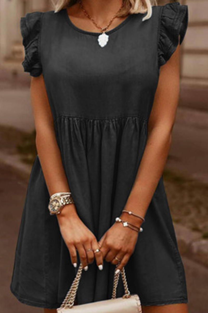 Beautifully Crafted Dress in a Classic Style