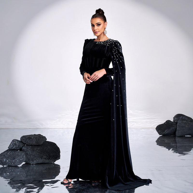 Gracefully Styled Dress for Any Occasion