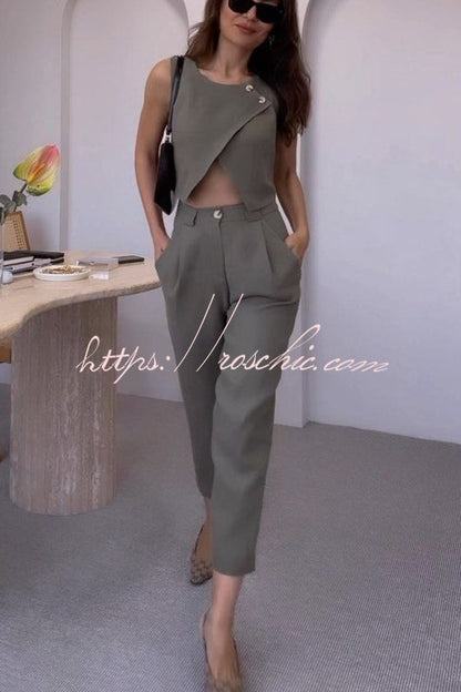 Beautifully Finished Pants in a Timeless Design