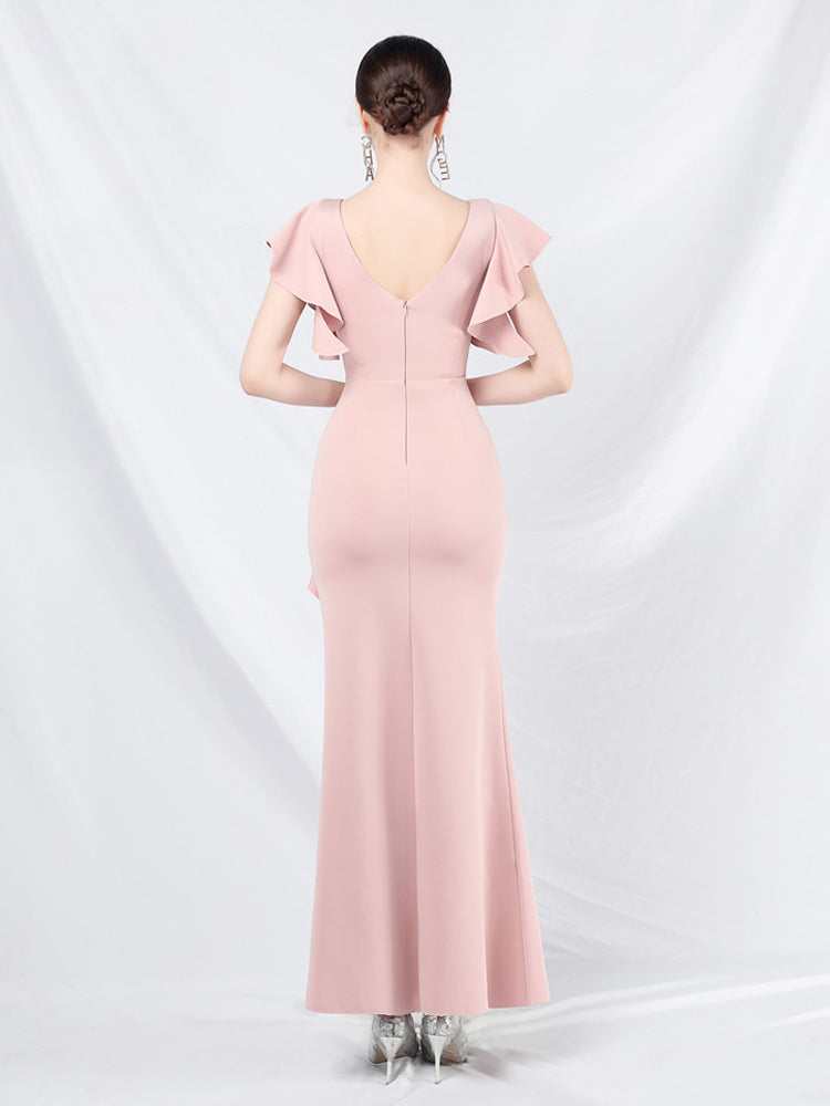 Beautifully Finished Dress in a Timeless Design