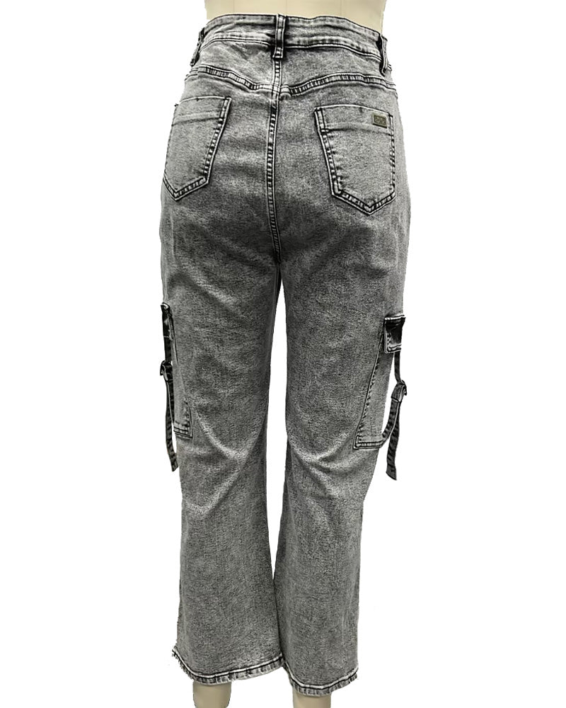 Effortlessly Elegant Pants with a Timeless Design