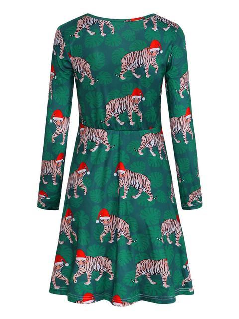 Classic Vintage Dress with a Flattering Fit