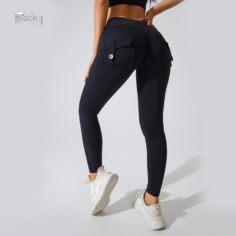 Effortlessly Elegant Pants with a Timeless Design