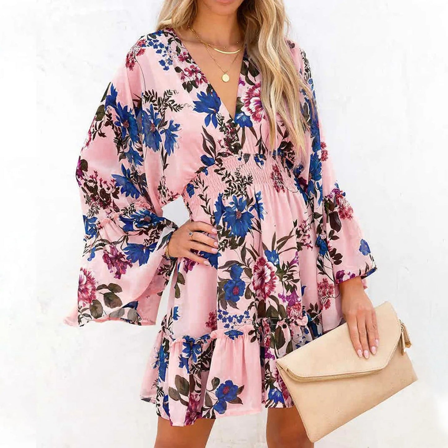 Classic Vintage Dress with a Flattering Fit