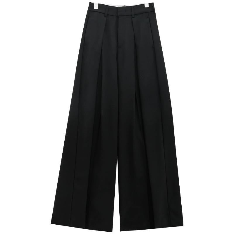 Beautifully Crafted Pants in a Classic Style