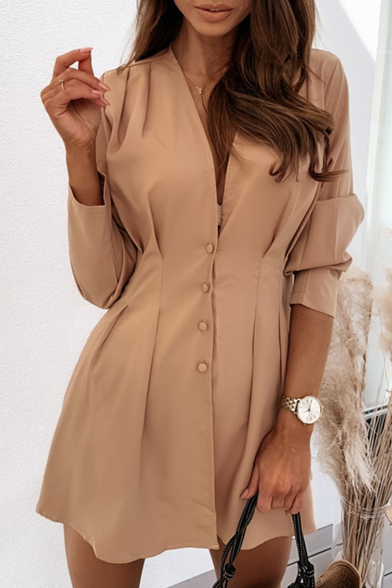 Effortlessly Elegant Dress with a Timeless Design