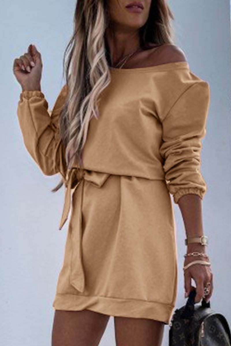 Effortlessly Elegant Dress with a Timeless Design