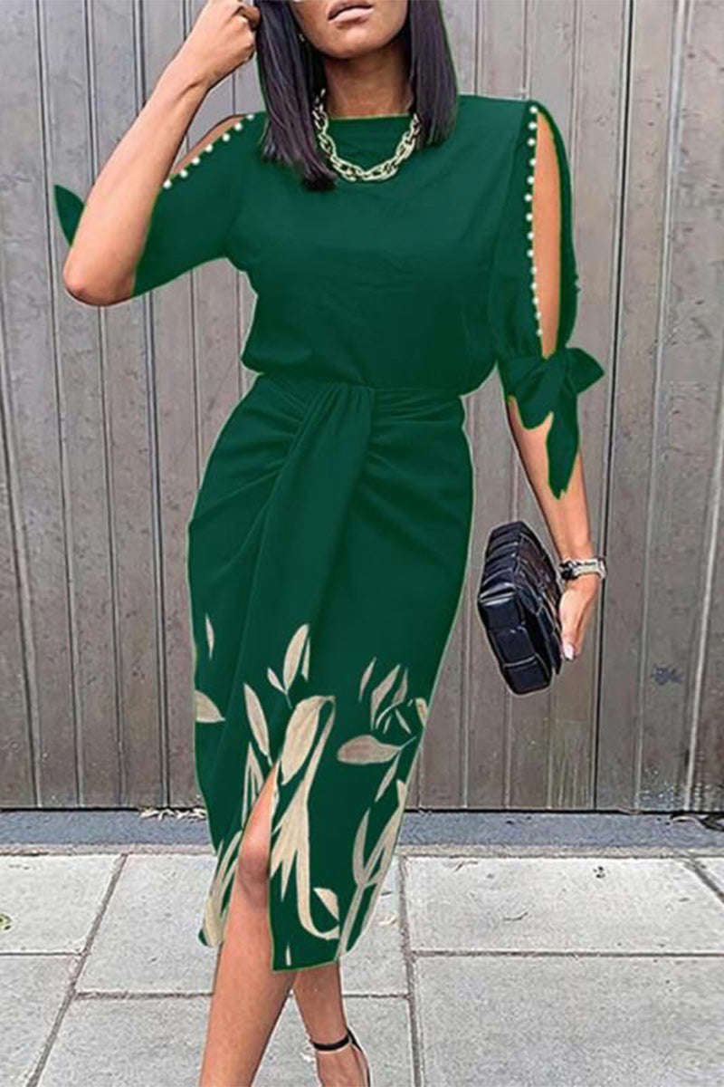 Effortlessly Elegant Dress with a Timeless Design