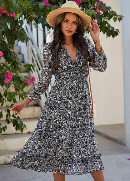 Classic Vintage Dress with a Flattering Fit