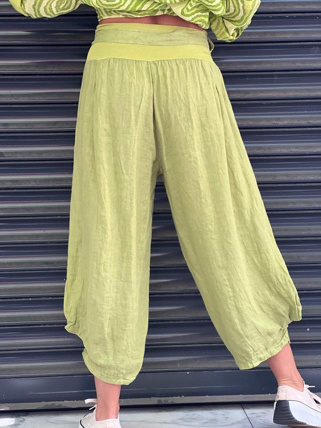 Beautifully Finished Pants in a Timeless Design