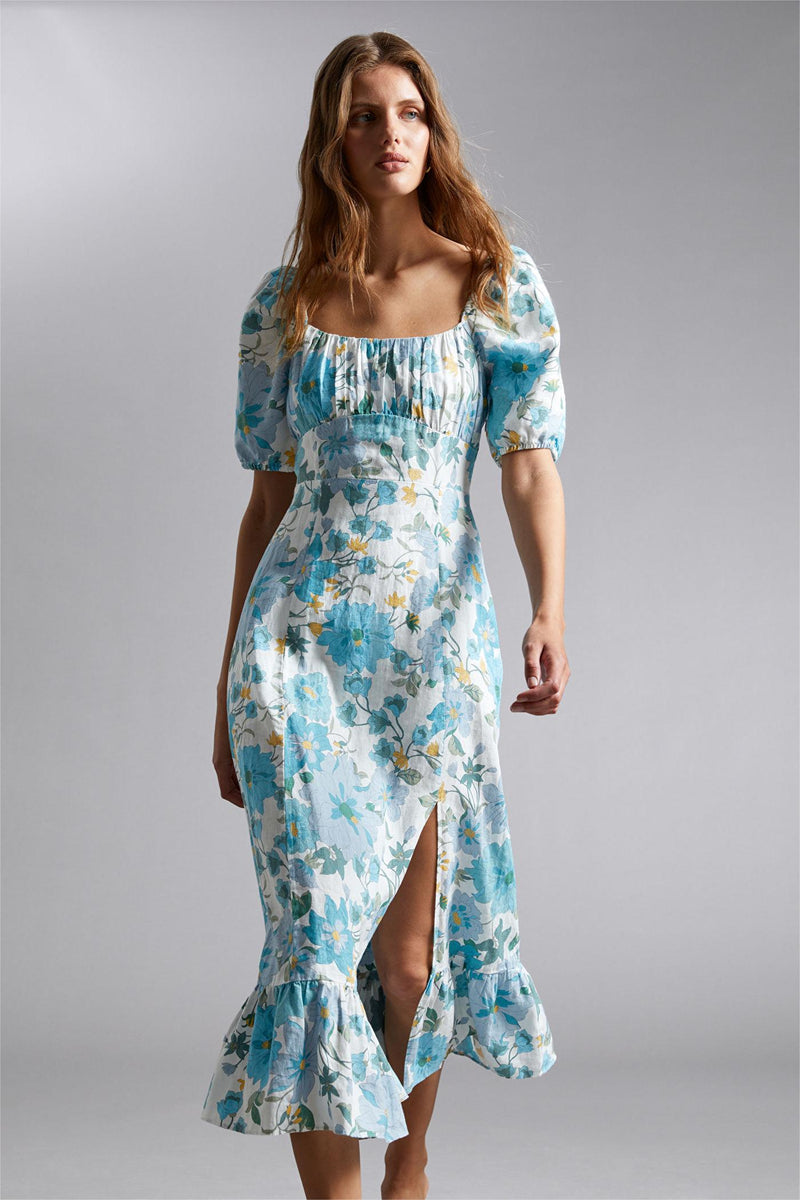 Polished Dress with an Effortless Classic Look