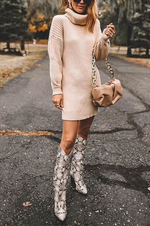 Effortlessly Elegant Sweater with a Timeless Design