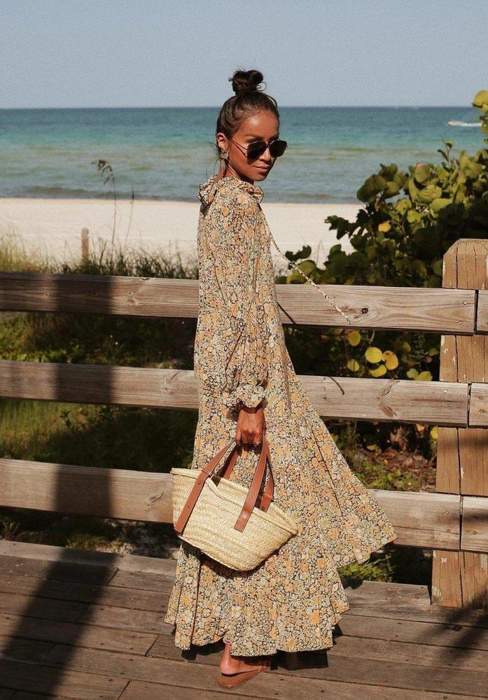 Classic Vintage & Enduringly Stylish Dress