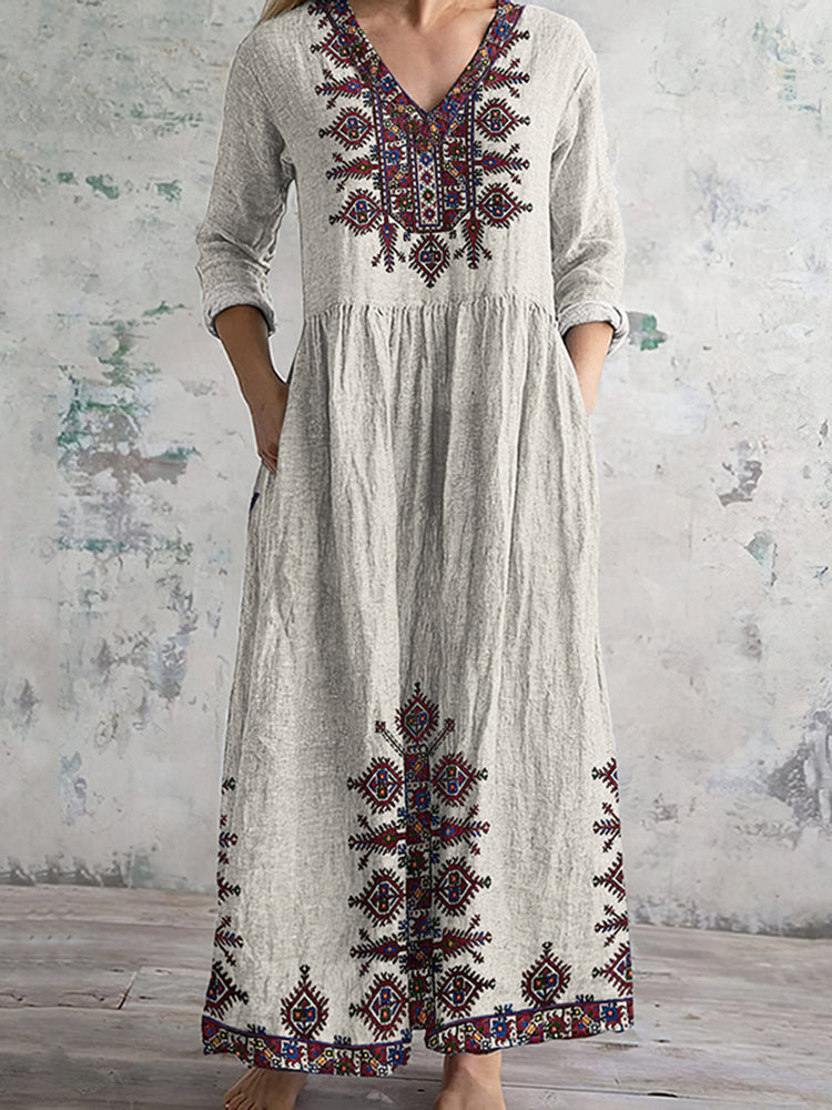 Effortlessly Elegant Dress with a Timeless Design