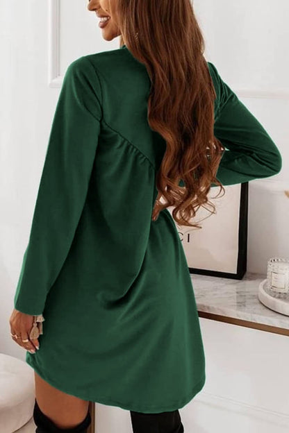 Well Tailored Dress with a Graceful Silhouette