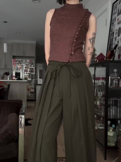 Beautifully Finished Pants in a Timeless Design