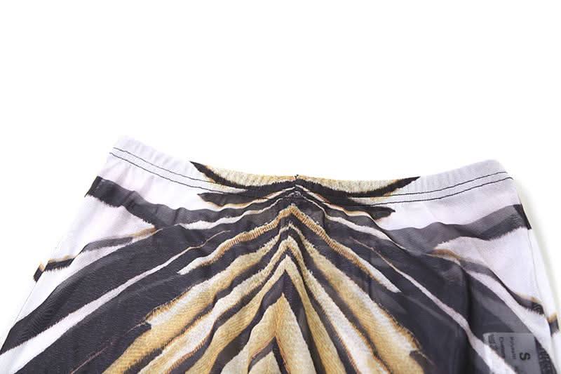 Effortlessly Elegant Garment with a Timeless Design