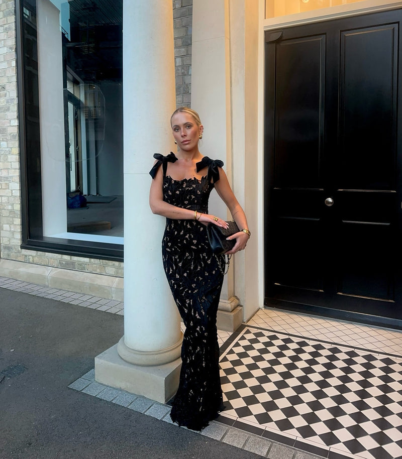 Classic Vintage & Enduringly Stylish Dress