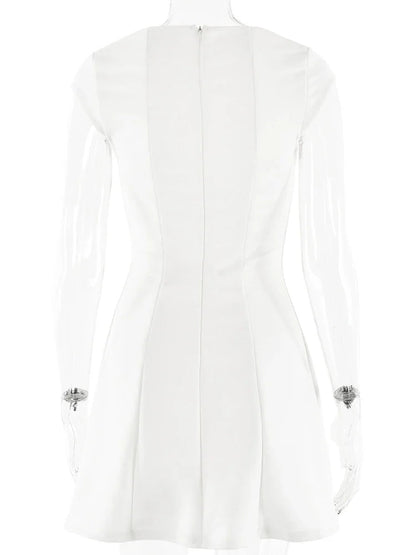 Well Tailored Dress with a Graceful Silhouette