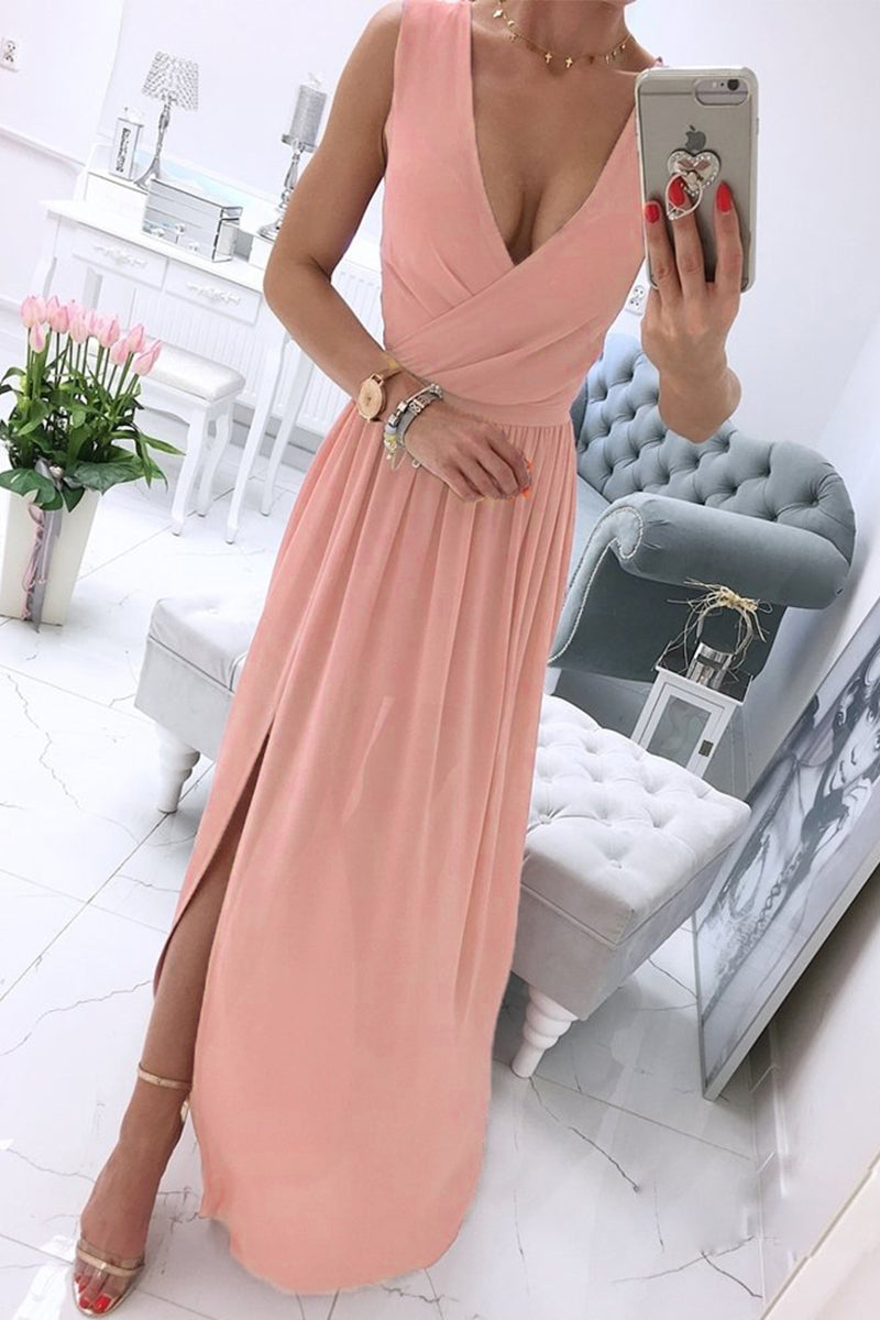 Sophisticated Dress with a Clean Classic Look