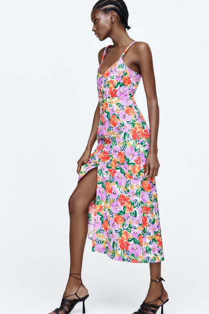 Beautifully Crafted Dress in a Classic Style
