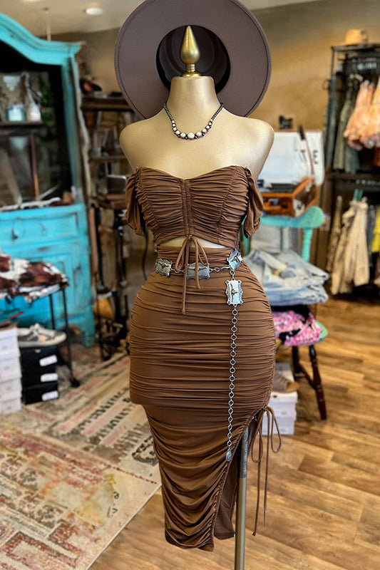Gracefully Styled Dress for Any Occasion