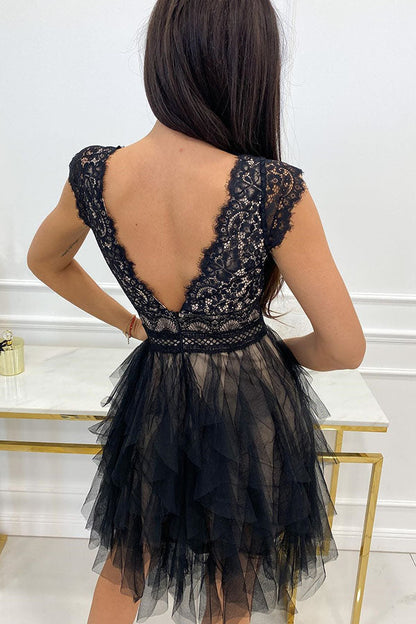Beautifully Crafted Dress in a Classic Style