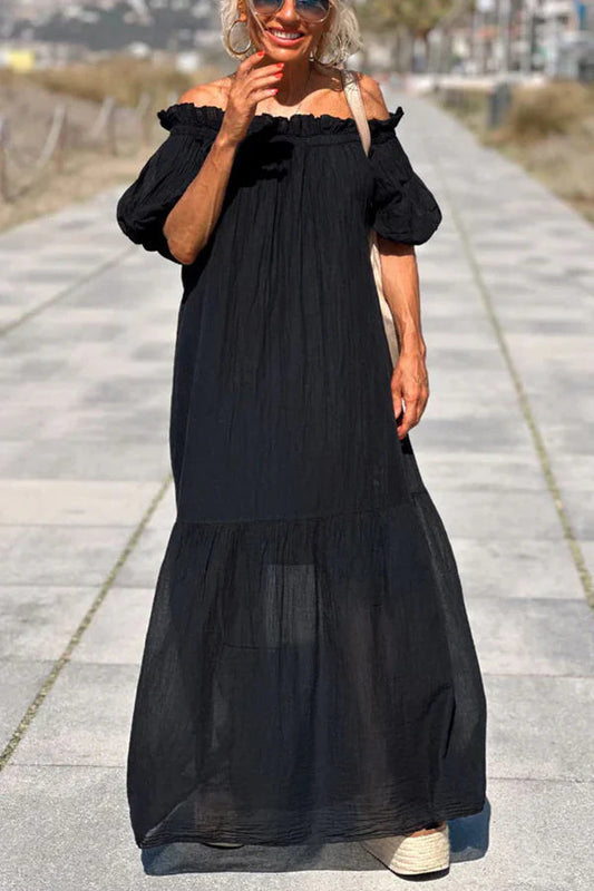 Effortlessly Elegant Dress with a Timeless Design