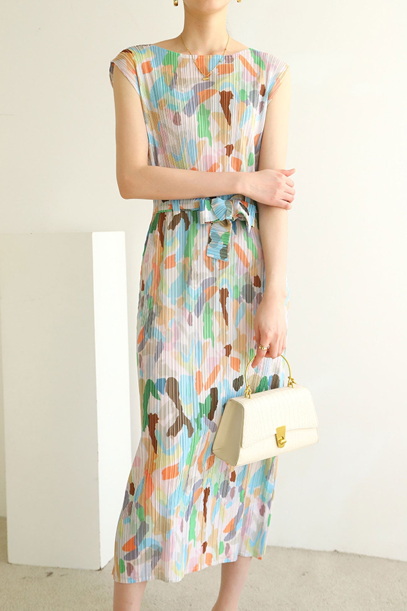 Sophisticated Dress with a Clean Classic Look