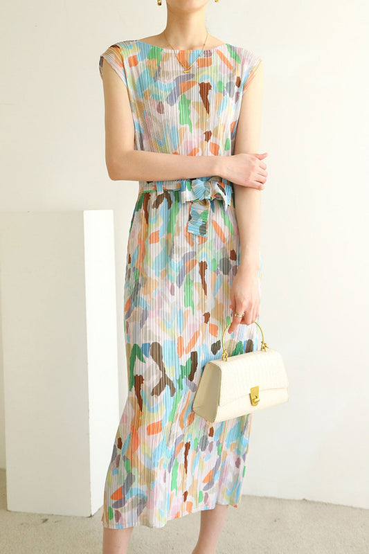 Sophisticated Dress with a Clean Classic Look