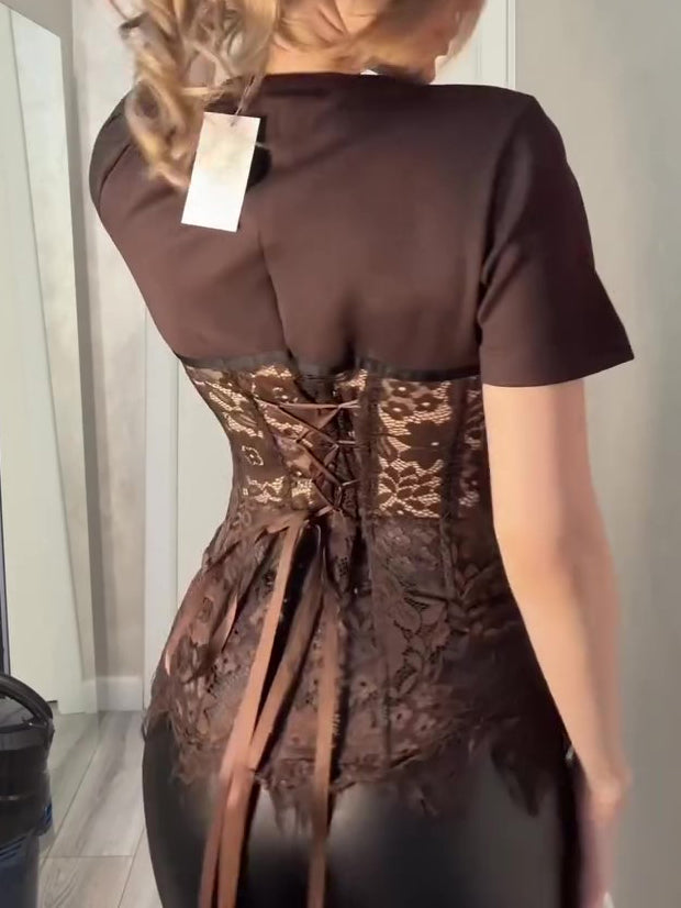 Beautifully Finished Top in a Timeless Design