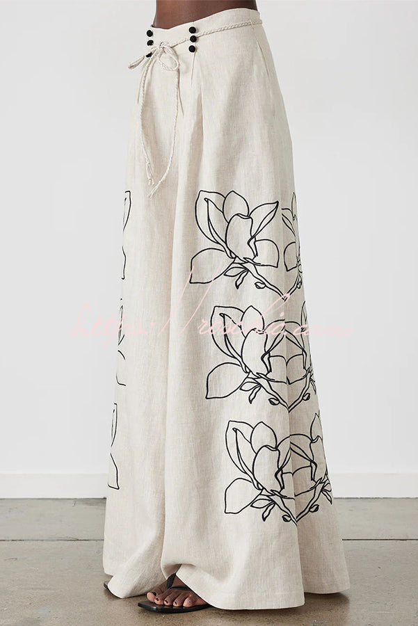 Effortlessly Elegant Garment with a Timeless Design