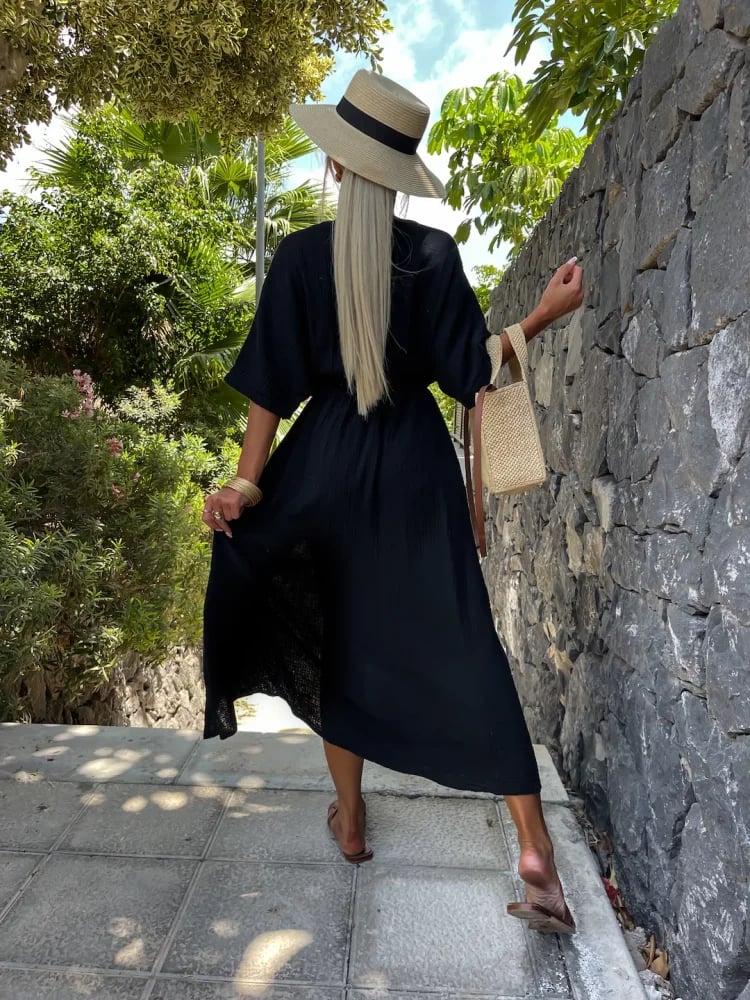 Gracefully Styled Dress for Any Occasion