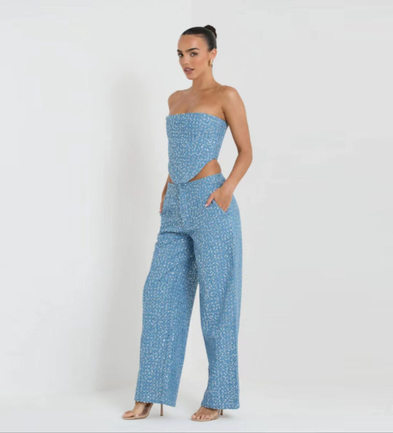 Well Tailored Pants with a Graceful Silhouette