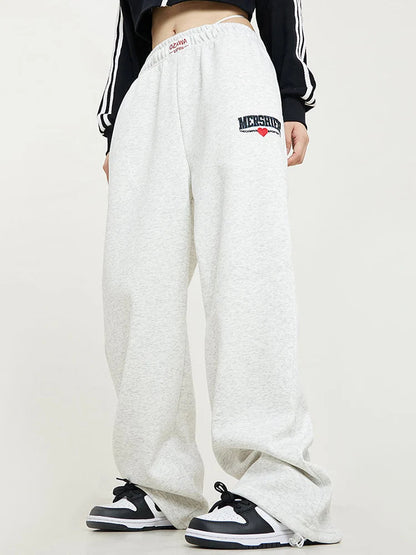 Classic Vintage Pants with a Flattering Fit