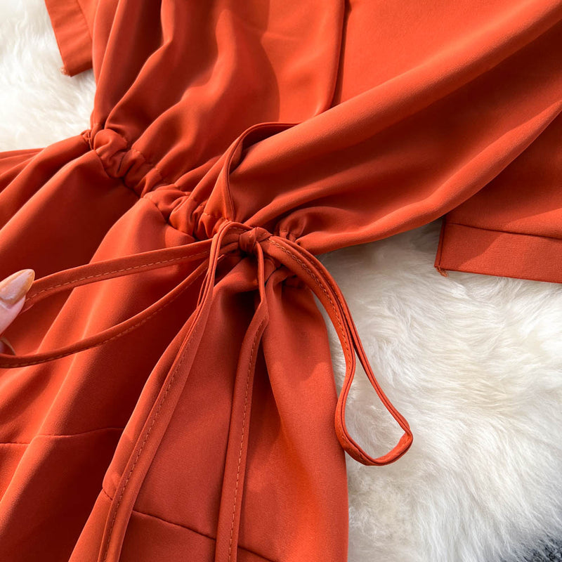 Effortlessly Elegant Dress with a Timeless Design