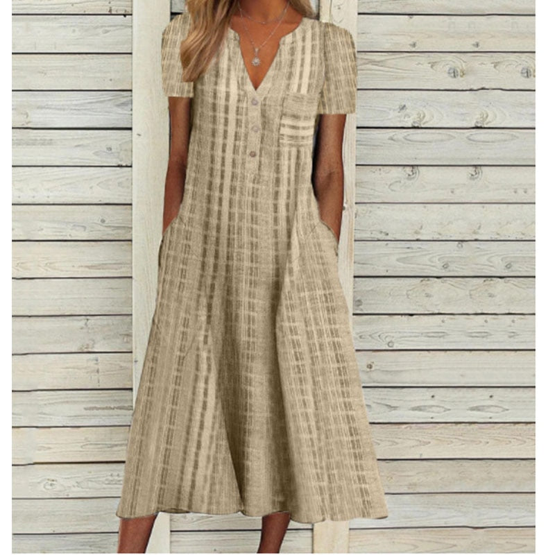 Beautifully Finished Dress in a Timeless Design