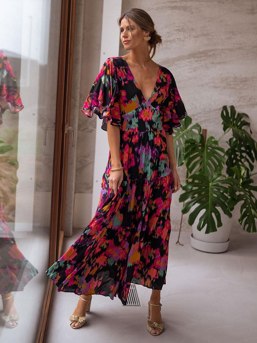 Classic Vintage Dress with a Flattering Fit
