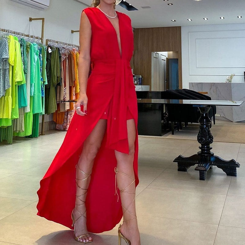 Gracefully Styled Dress for Any Occasion