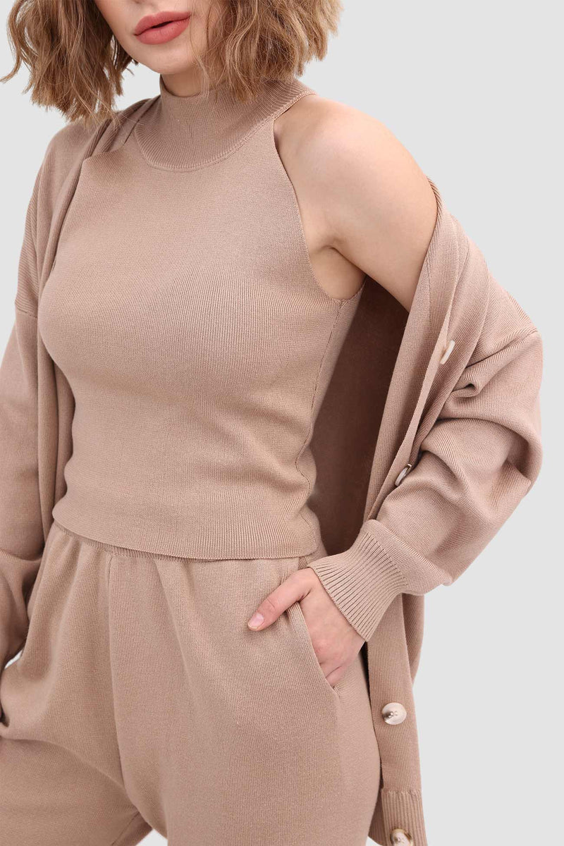 Beautifully Finished Pants in a Timeless Design