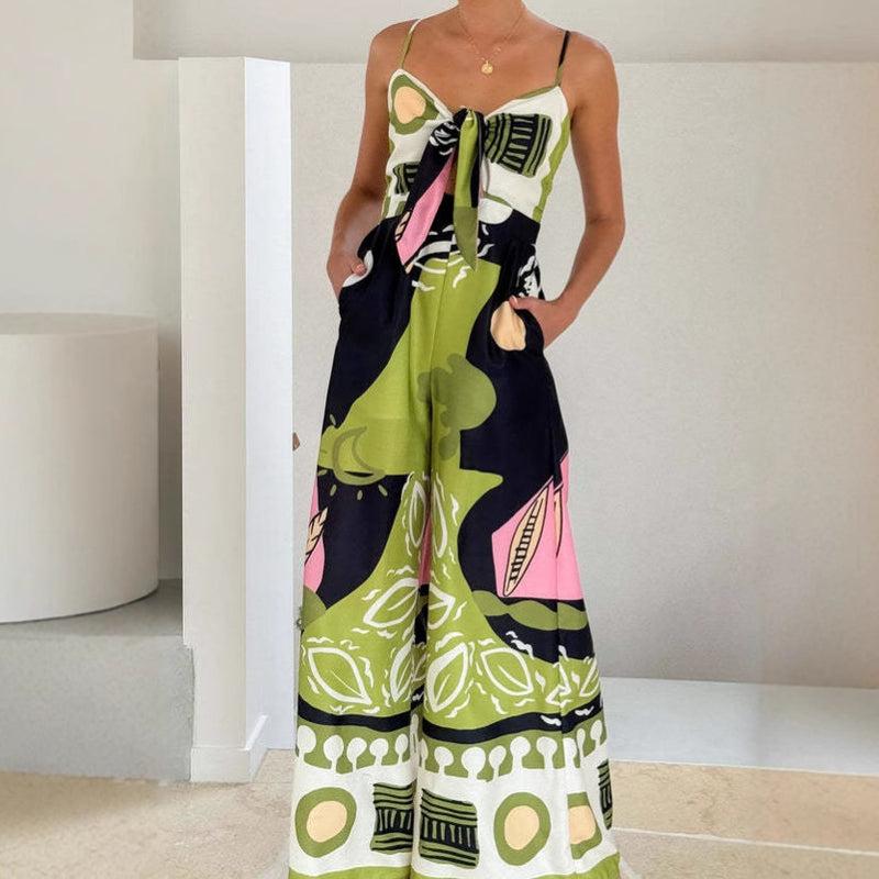 Effortlessly Elegant Garment with a Timeless Design