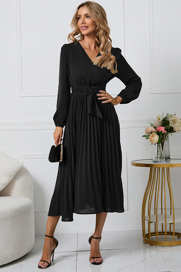 Sophisticated Dress with a Clean Classic Look