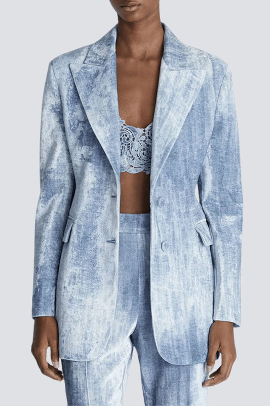 Beautifully Finished Garment in a Timeless Design