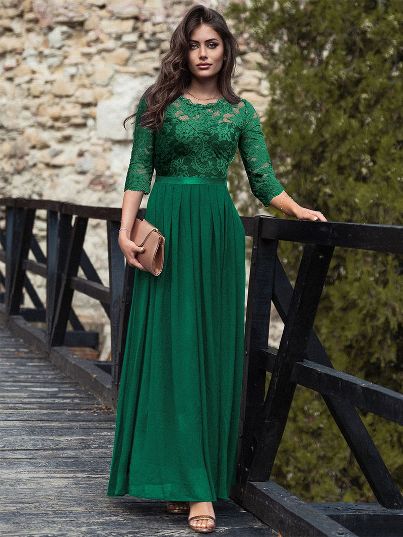 Classic Vintage Dress with a Flattering Fit