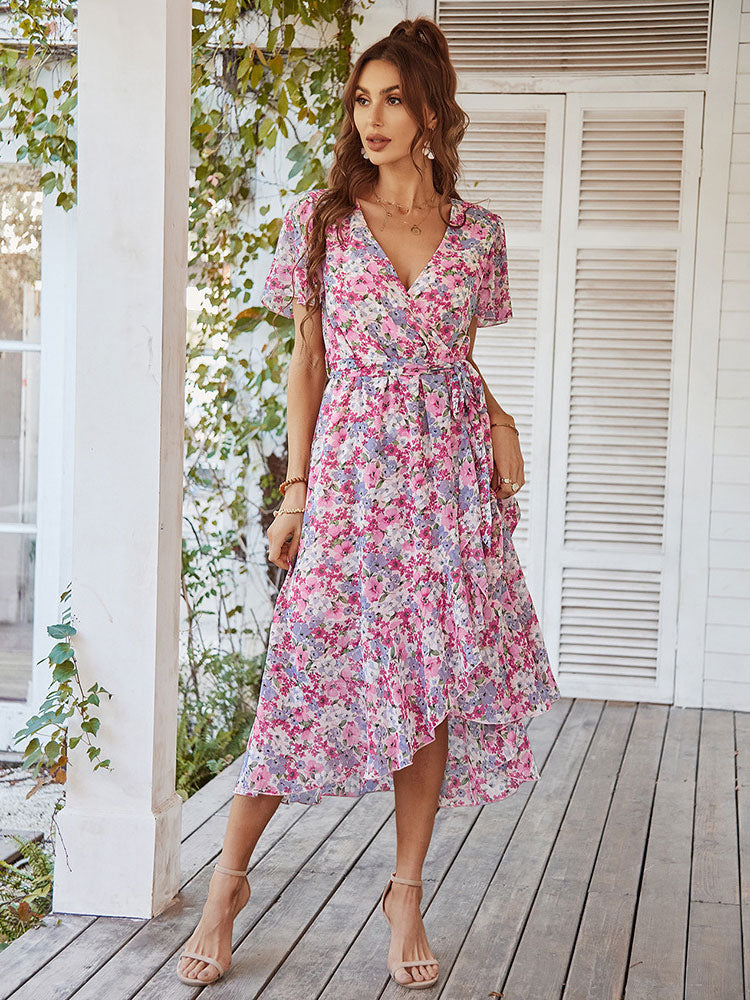 Beautifully Finished Dress in a Timeless Design